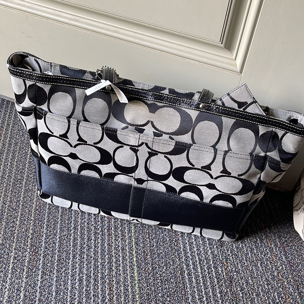 NEW Coach Signature Strap Tote - Picture 2 of 6
